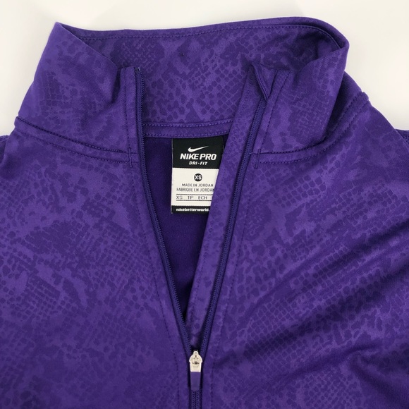 Nike Pro Dri-Fit Embossed Heights Vixen Half-Zip - Picture 4 of 7